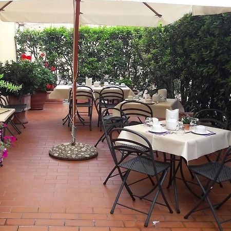 Camere Zimmer Rooms San Francesco Buti Εξωτερικό φωτογραφία